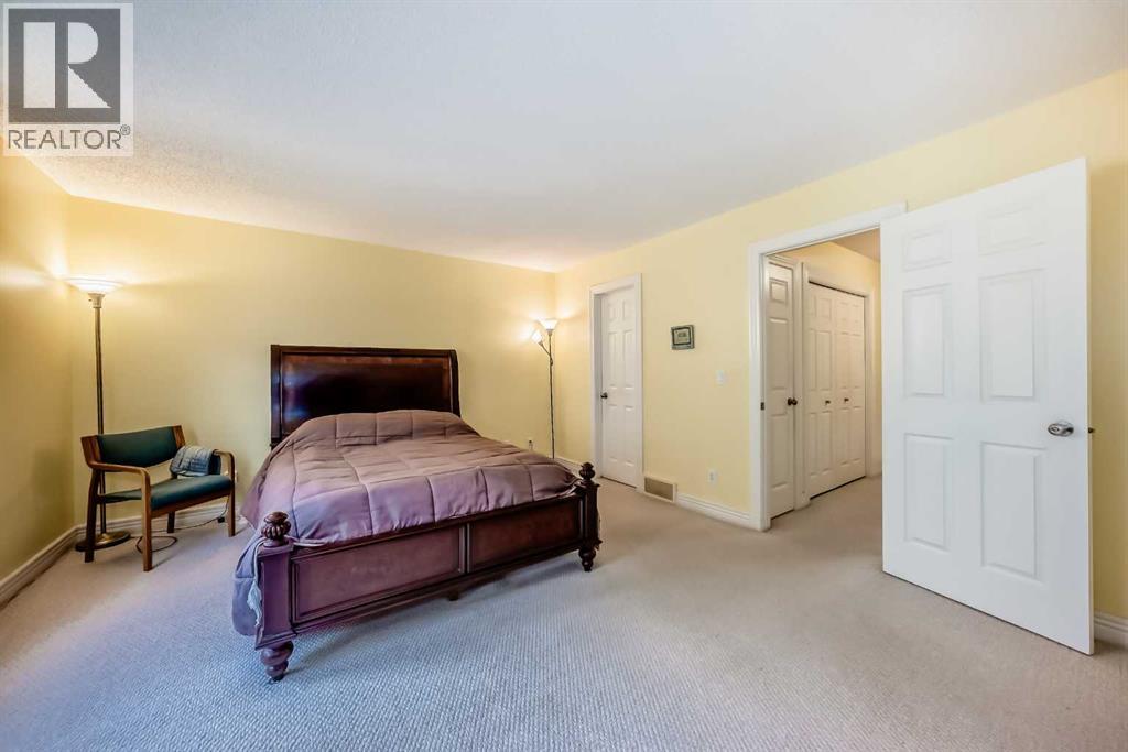 Single Family House for Sale in  Bridlewood View SW Bridlewood Calgary 