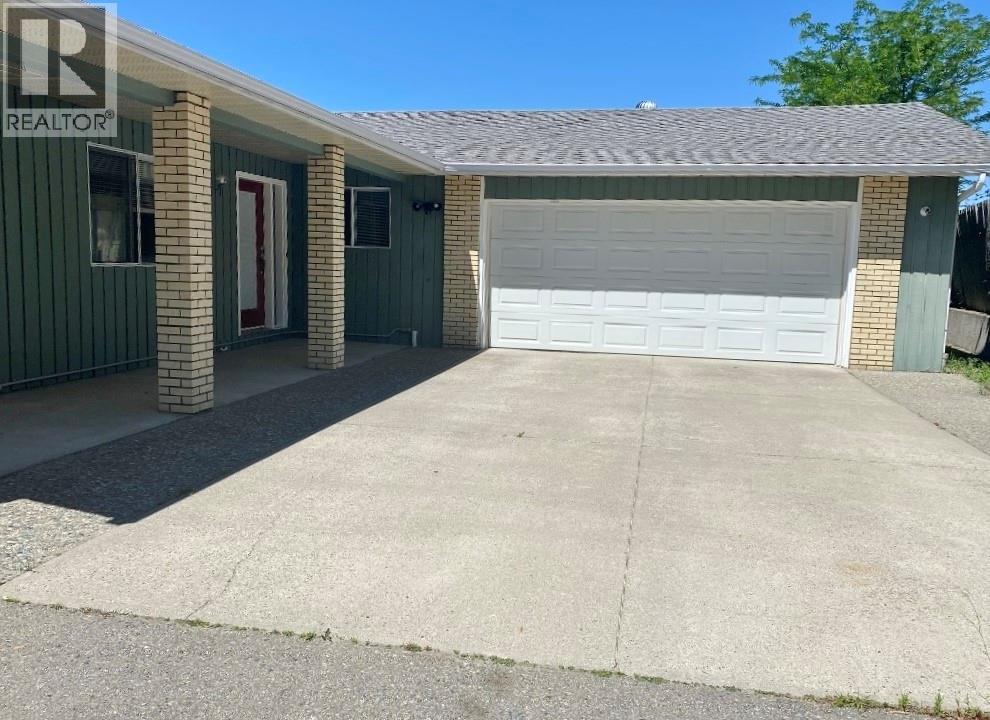 7437 VALLEY HEIGHTS Drive, Grand Forks