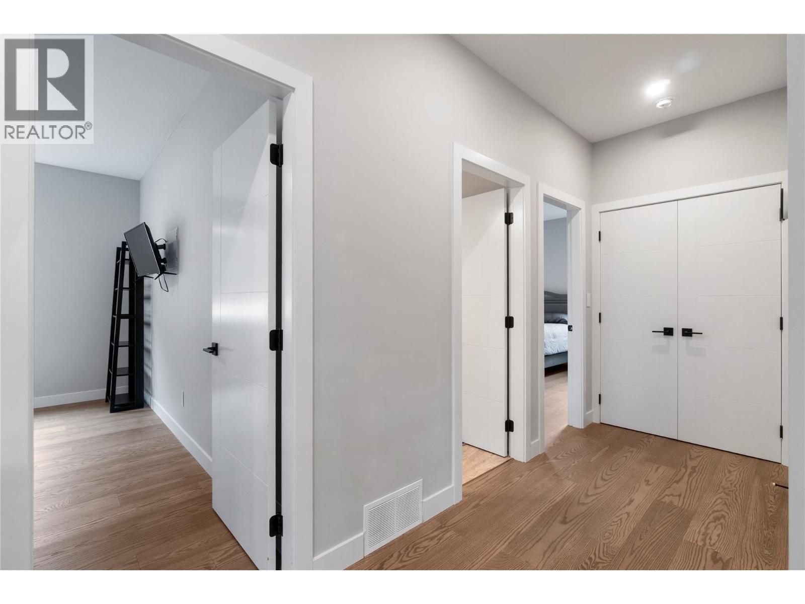 1015 PAQUETTE ROAD - 21