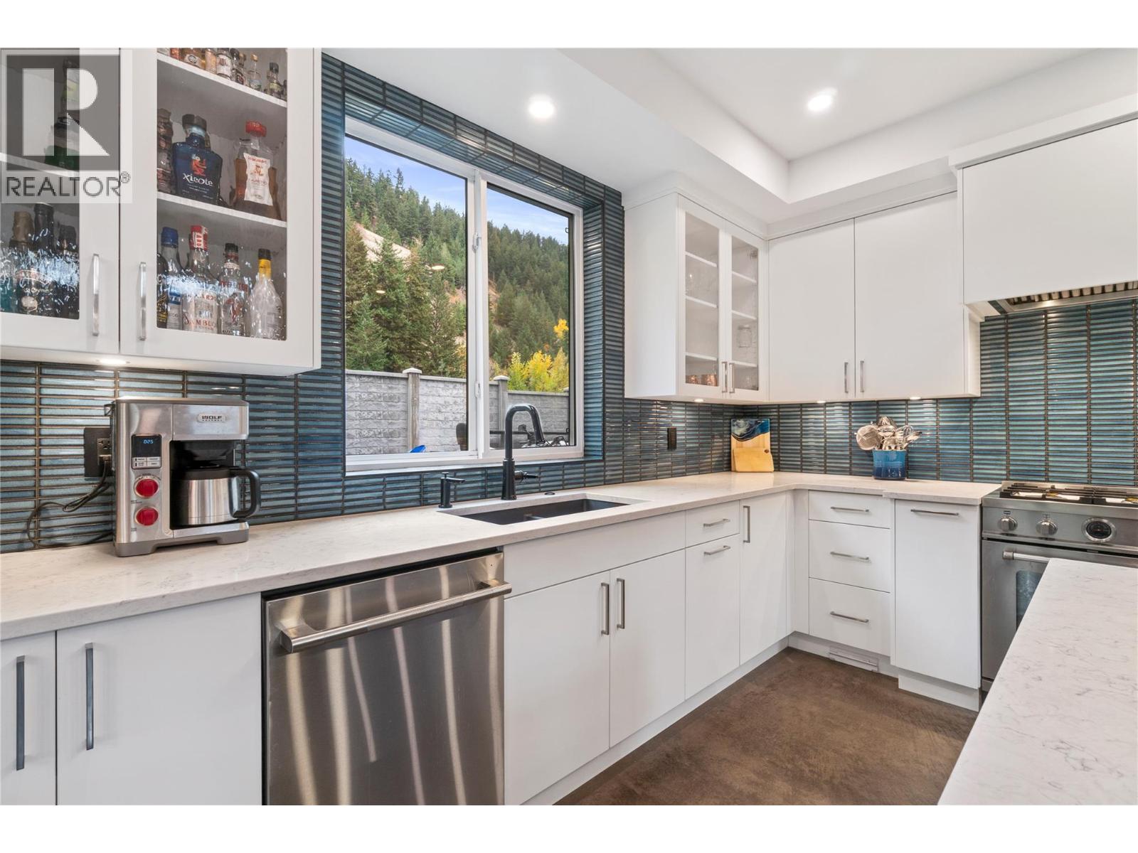 1015 PAQUETTE ROAD - 37