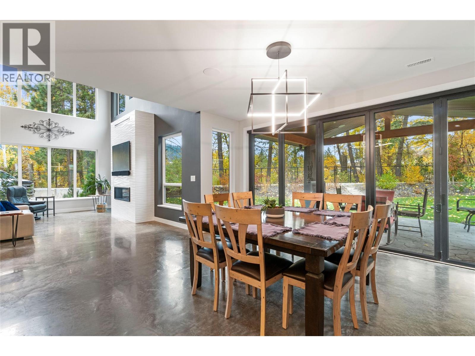 1015 PAQUETTE ROAD - 43