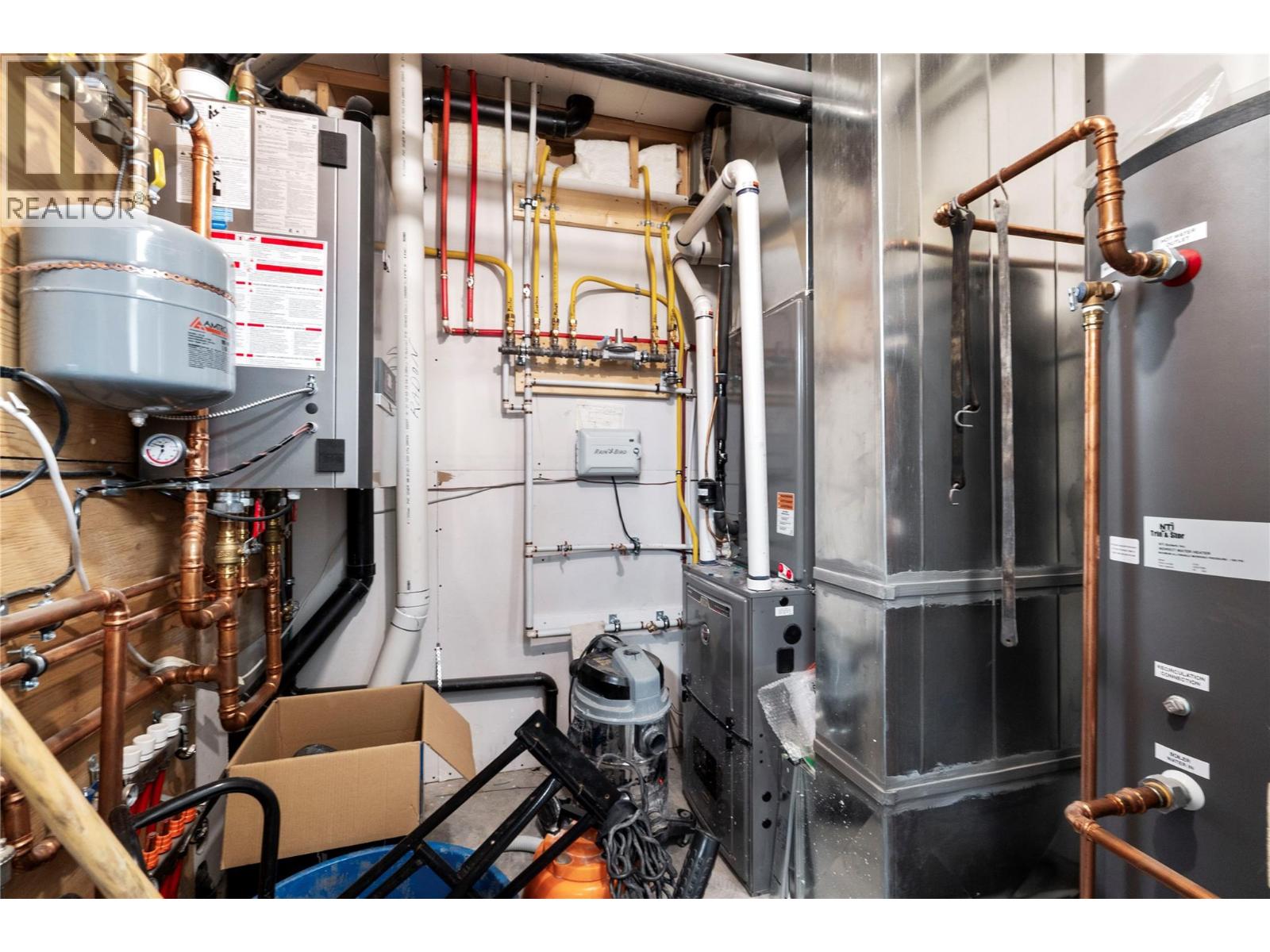 1015 PAQUETTE ROAD - 59