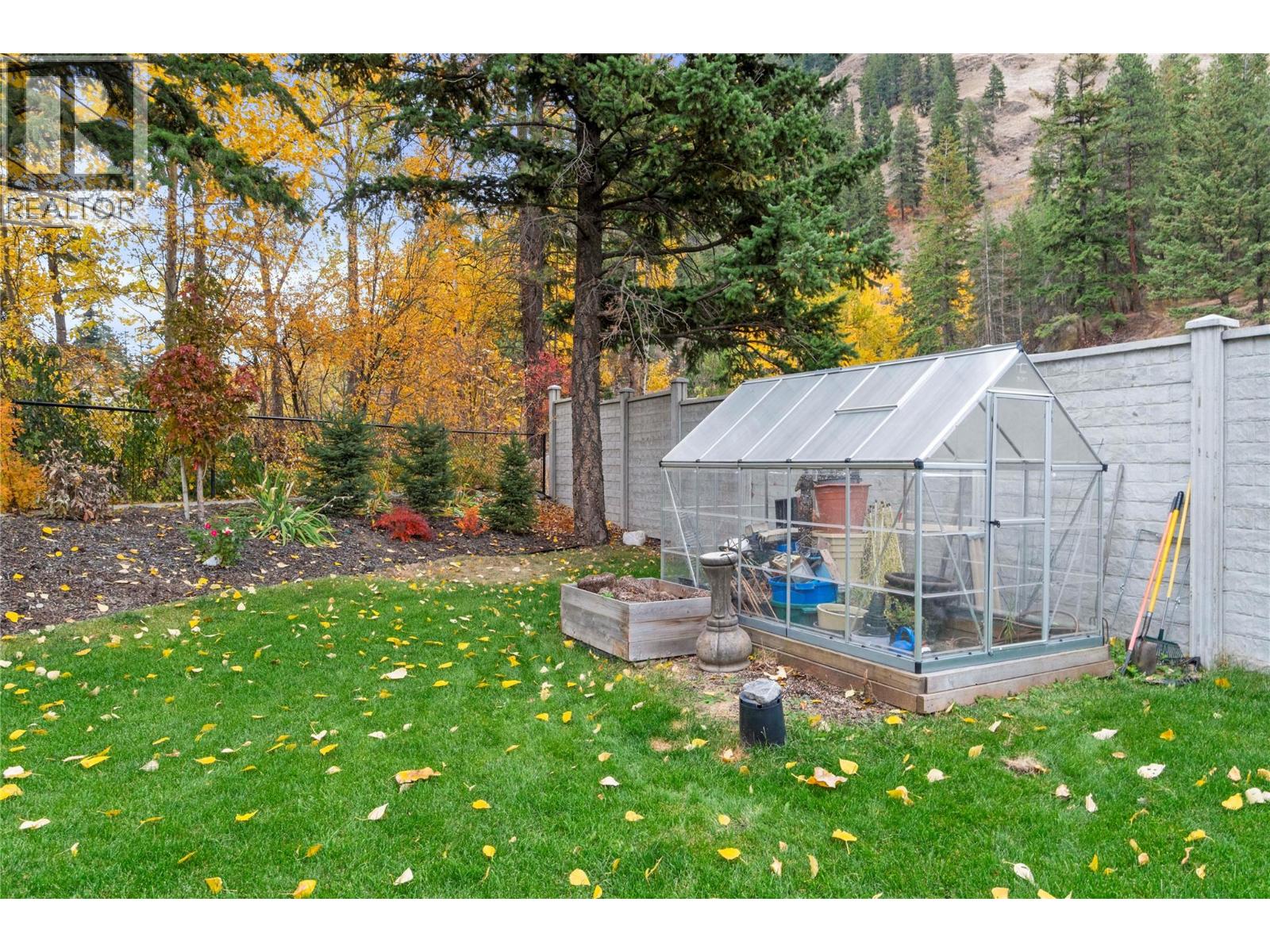 1015 PAQUETTE ROAD - 76