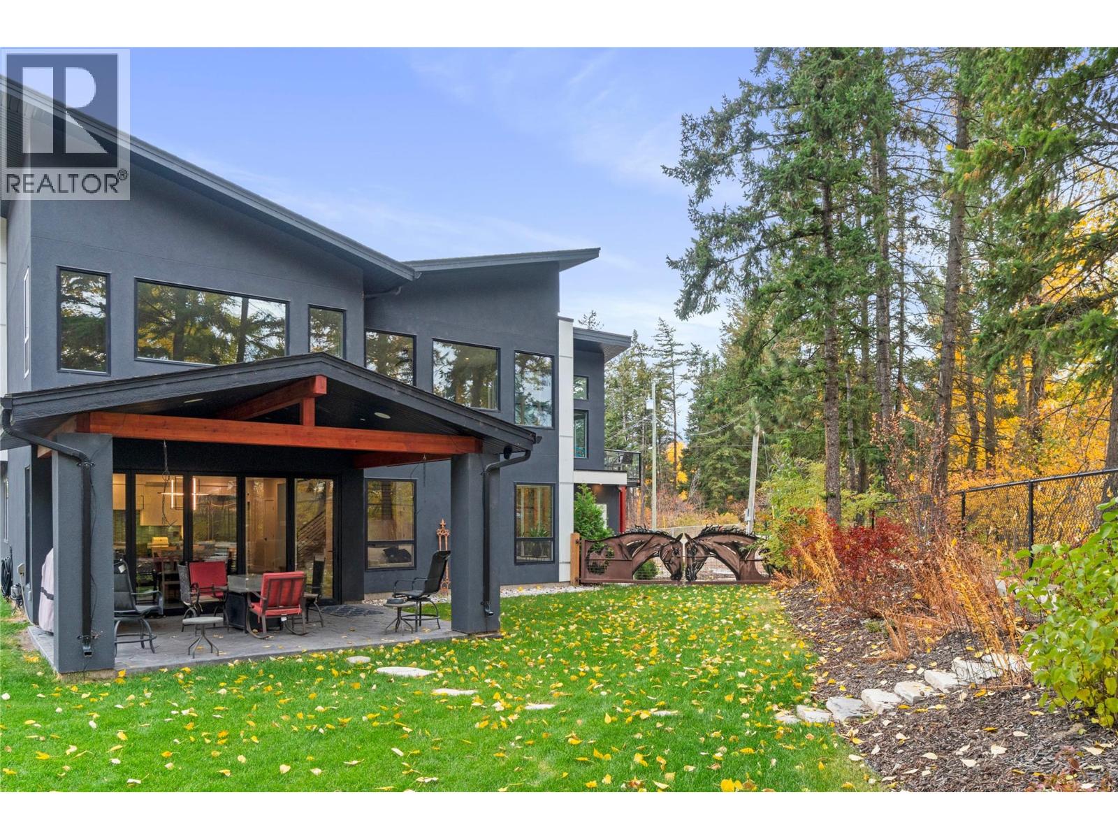 1015 PAQUETTE ROAD - 77