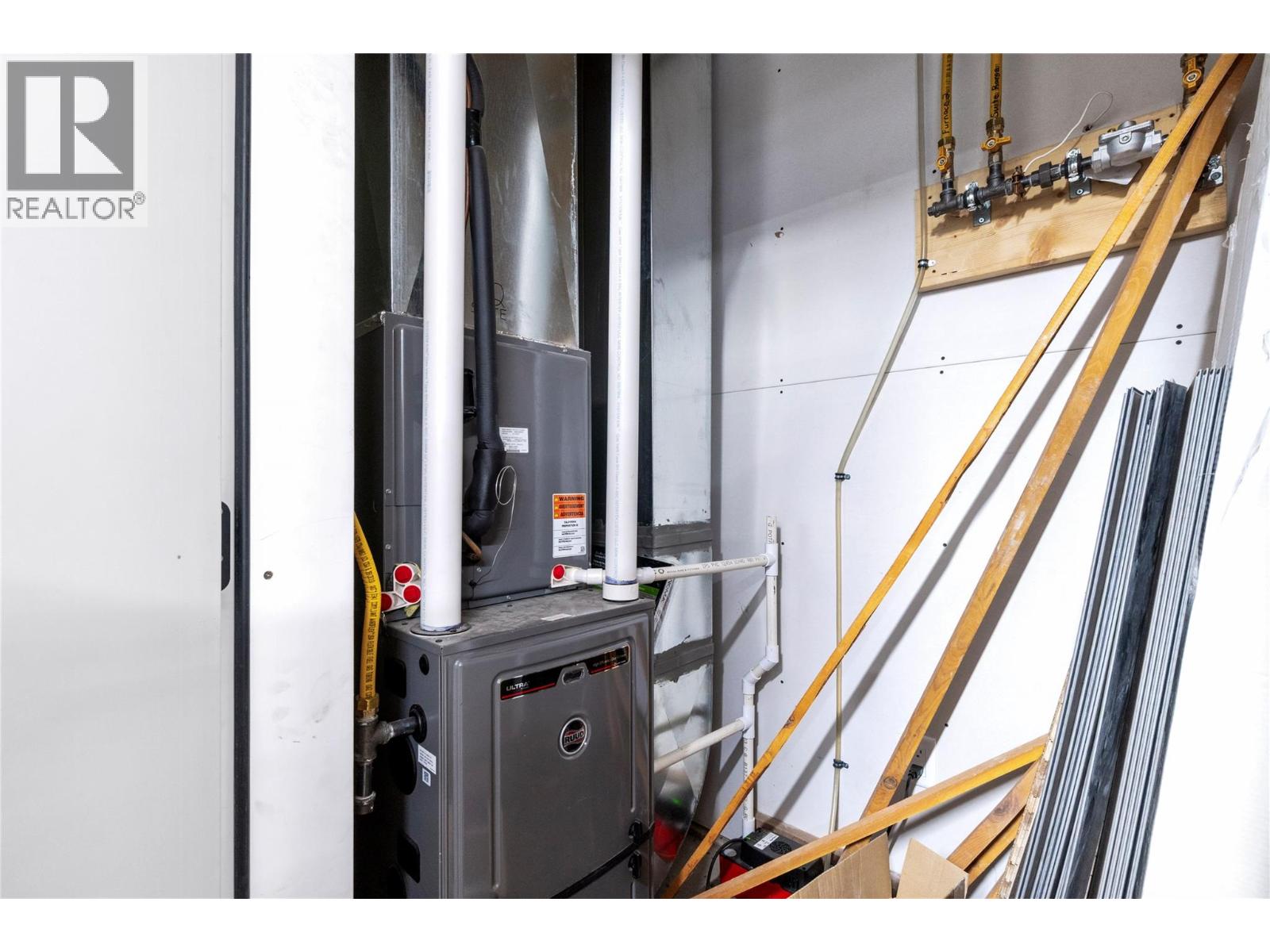 1015 PAQUETTE ROAD - 58