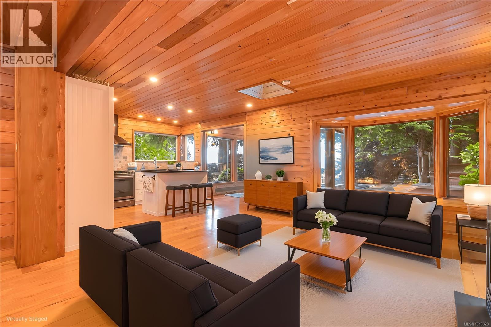 235 Spearfish Rd, Qualicum Beach