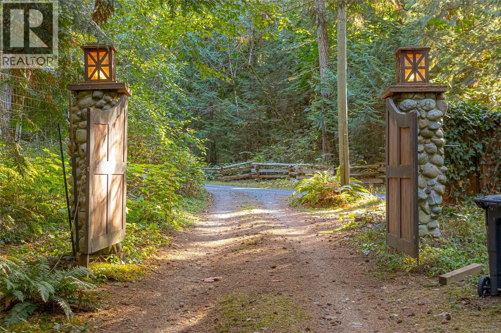 235 Spearfish Rd, Qualicum Beach