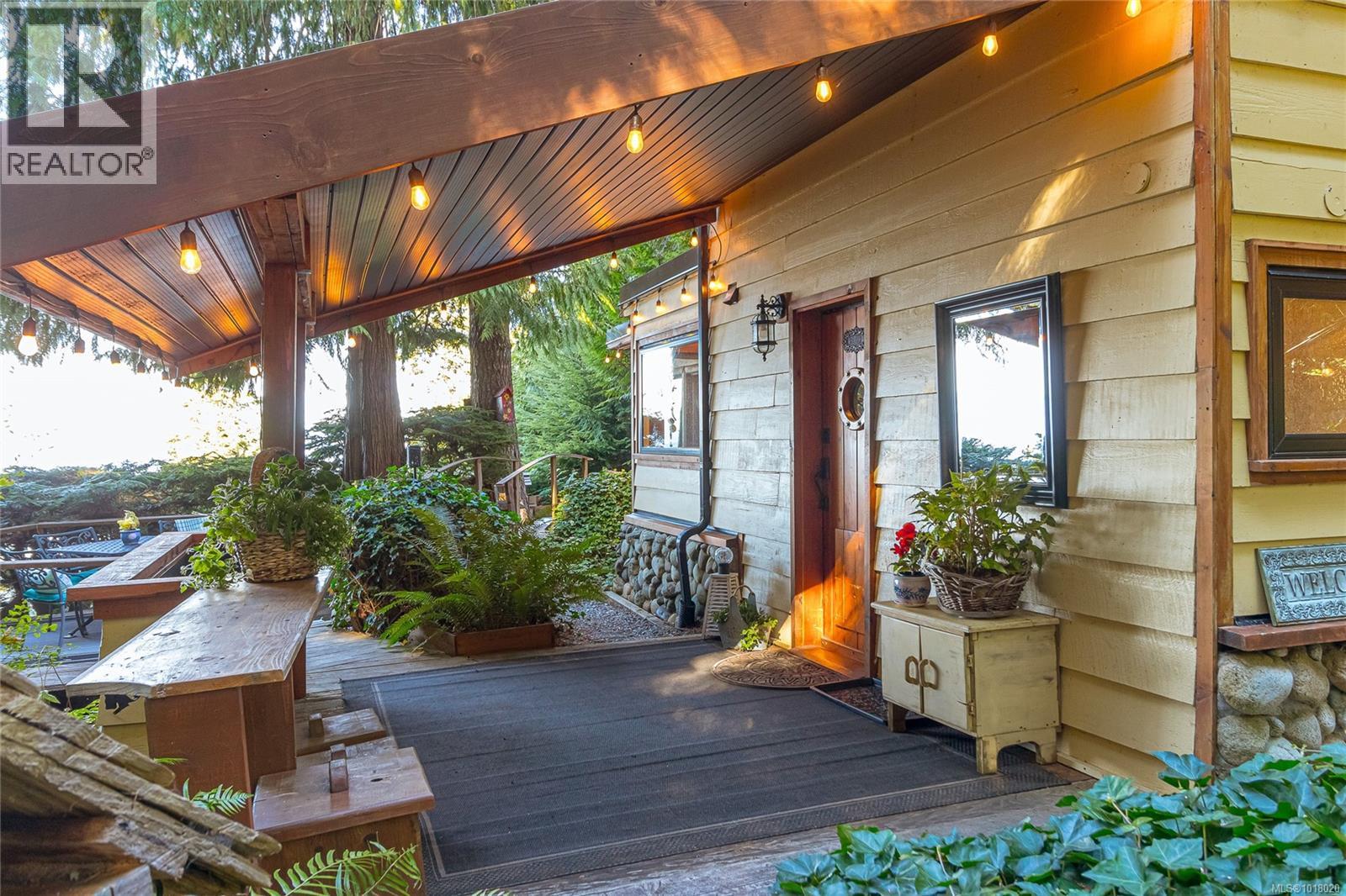 235 Spearfish Rd, Qualicum Beach