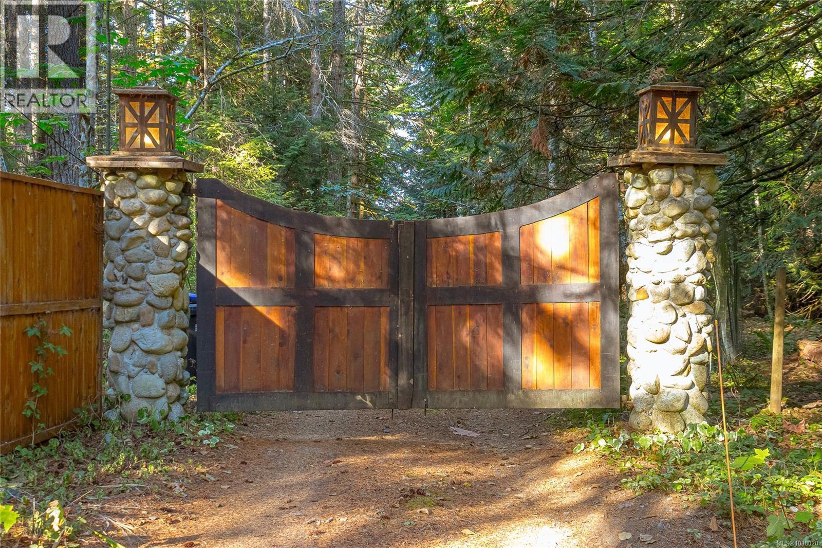 235 Spearfish Rd, Qualicum Beach