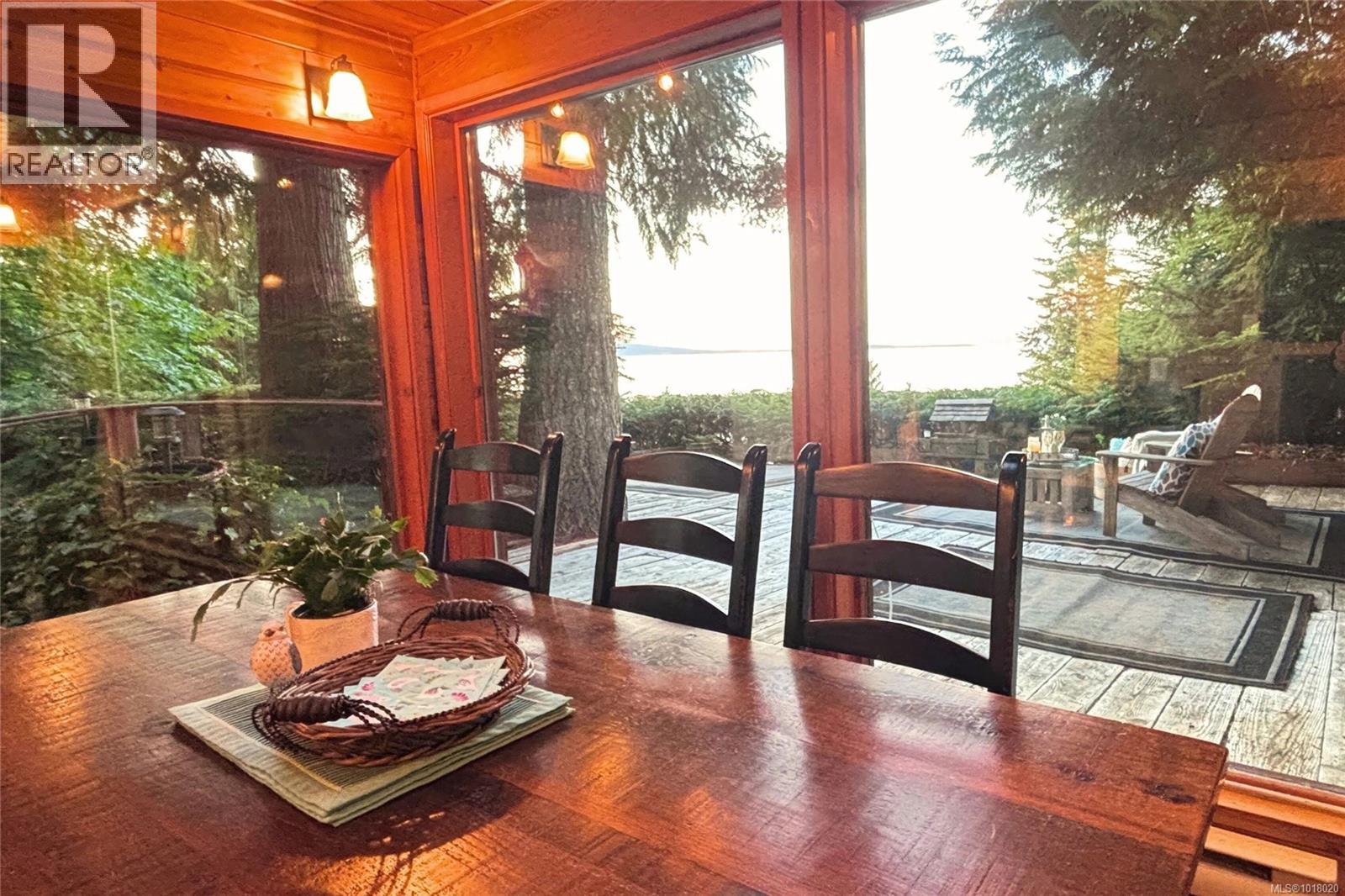 235 Spearfish Rd, Qualicum Beach