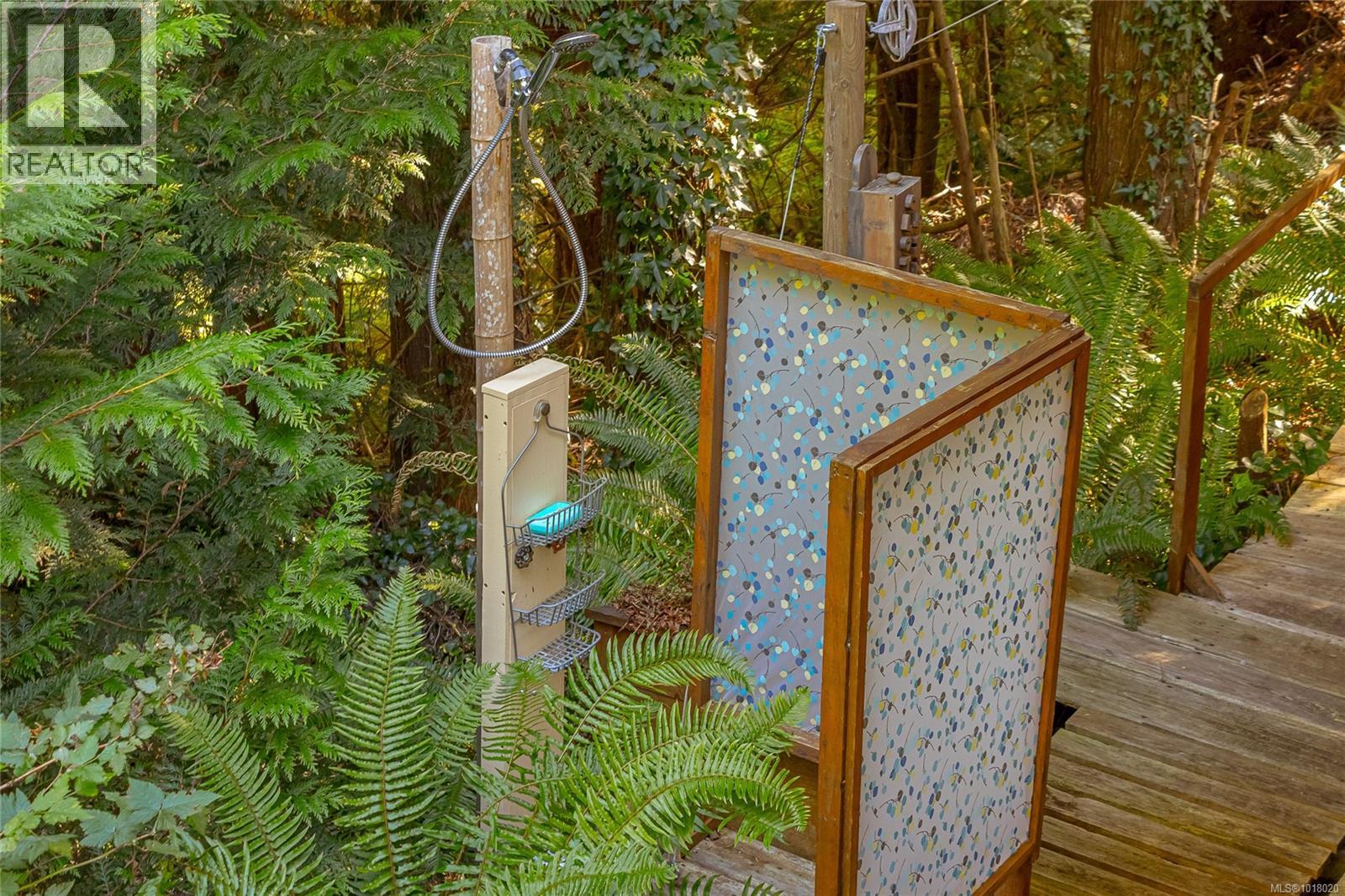 235 Spearfish Rd, Qualicum Beach