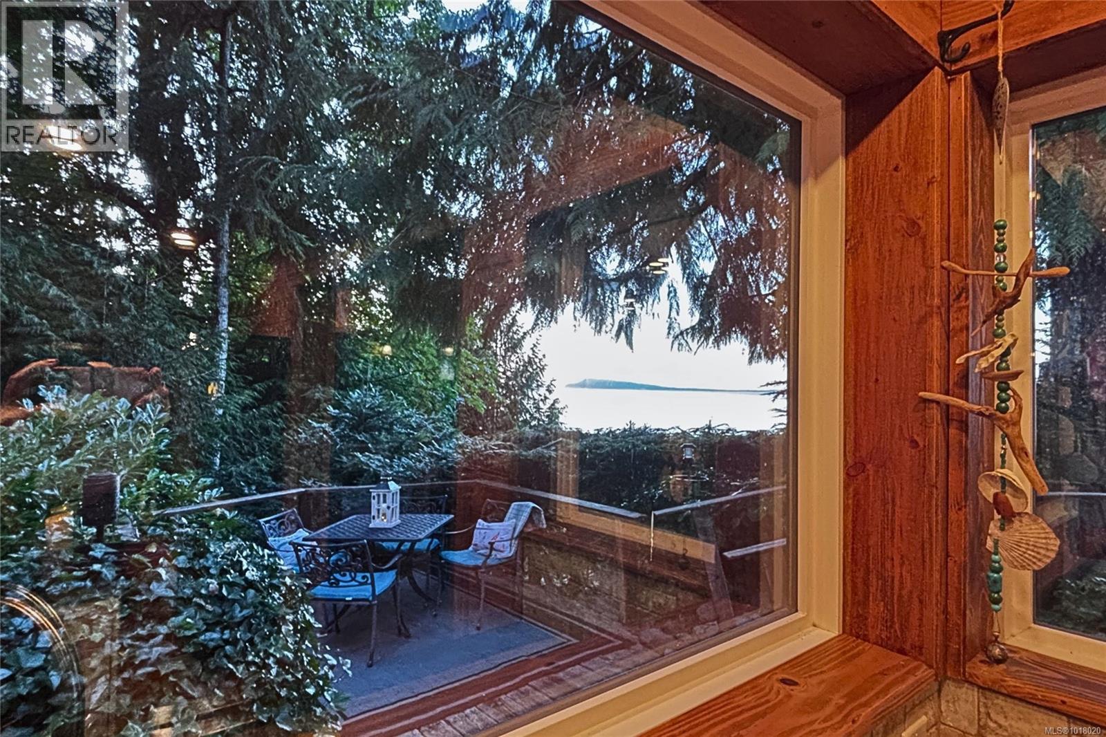 235 Spearfish Rd, Qualicum Beach