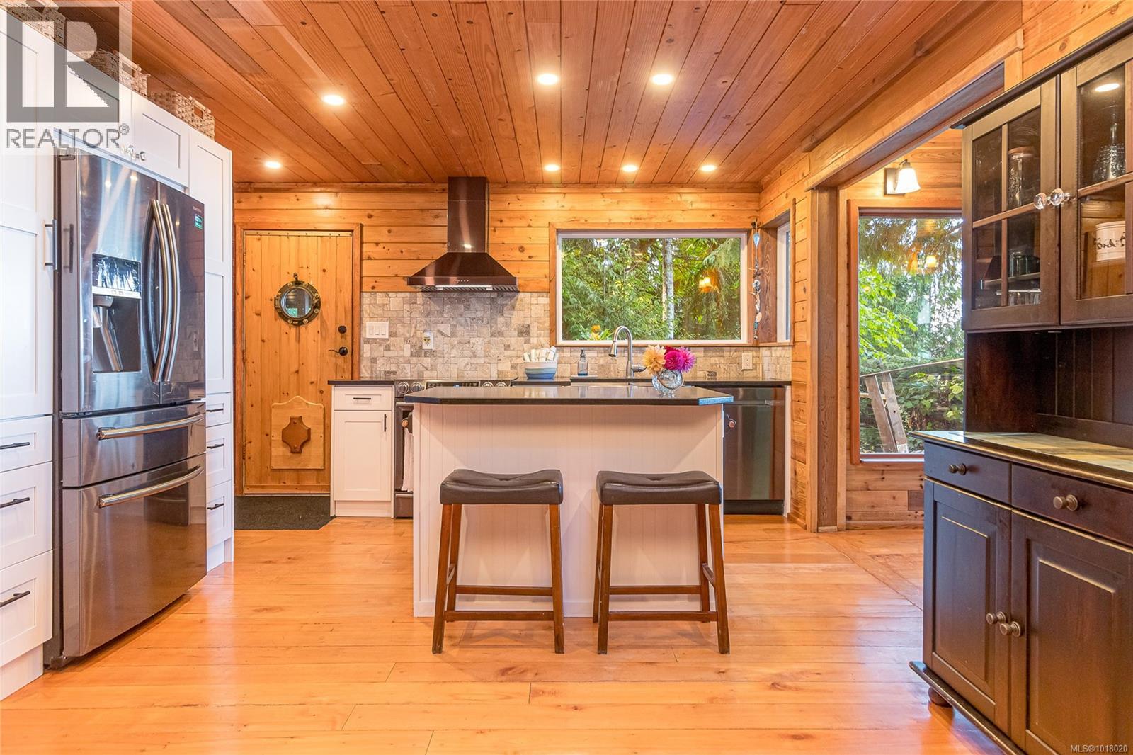 235 Spearfish Rd, Qualicum Beach