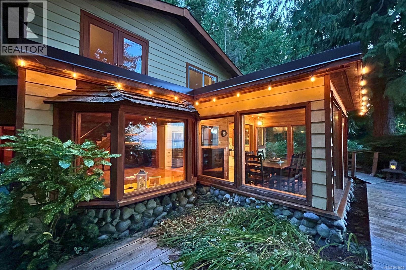 235 Spearfish Rd, Qualicum Beach