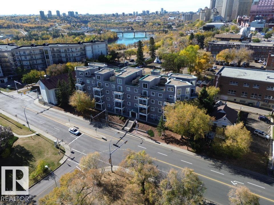 #208 10118 95 ST NW - 5