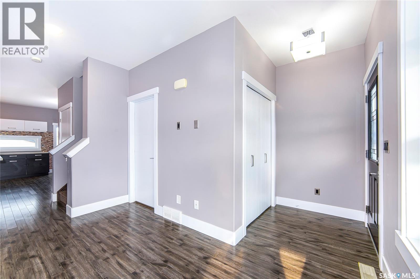 Single Family House 2 Level for Sale in  Marlatte CRESCENT Saskatoon 