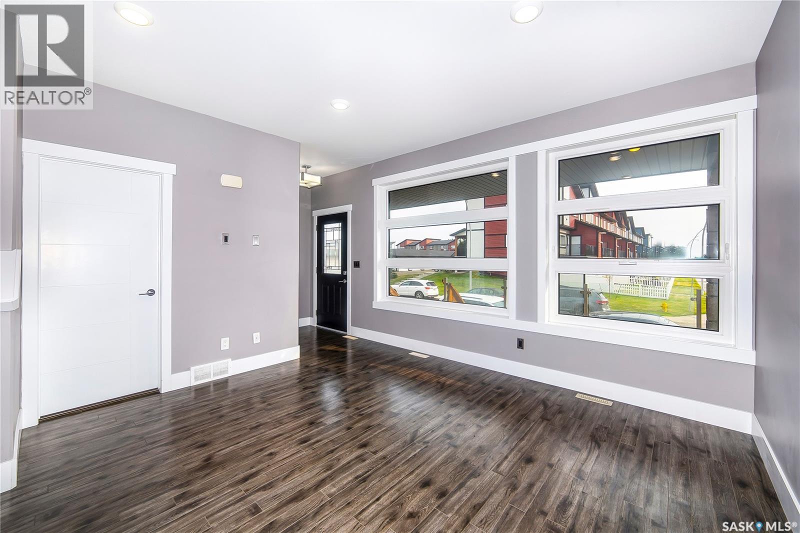 Single Family House 2 Level for Sale in  Marlatte CRESCENT Saskatoon 