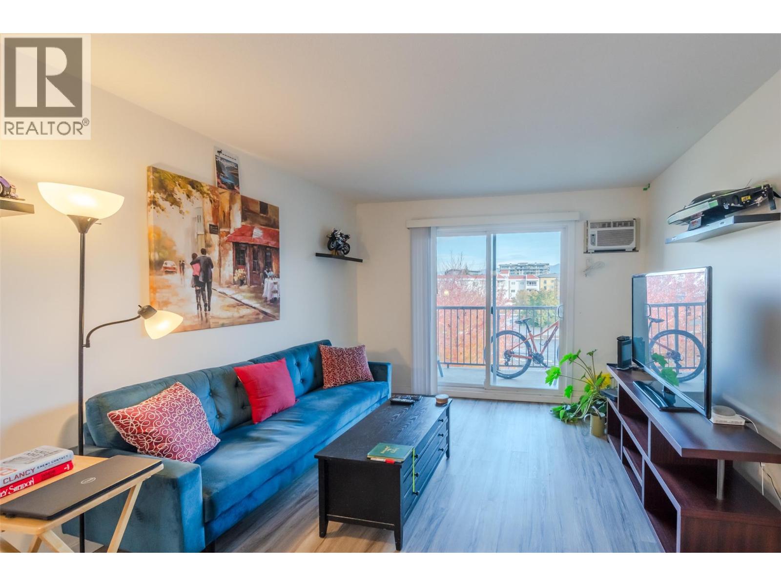 #411-130 Skaha Place, Penticton