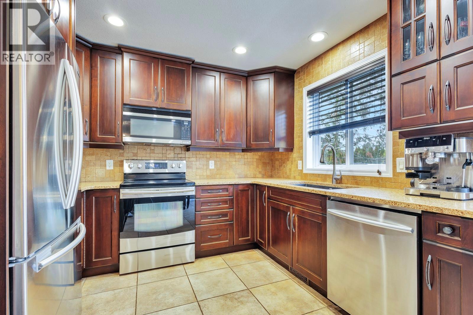 2077 ROSEFIELD DRIVE - 16