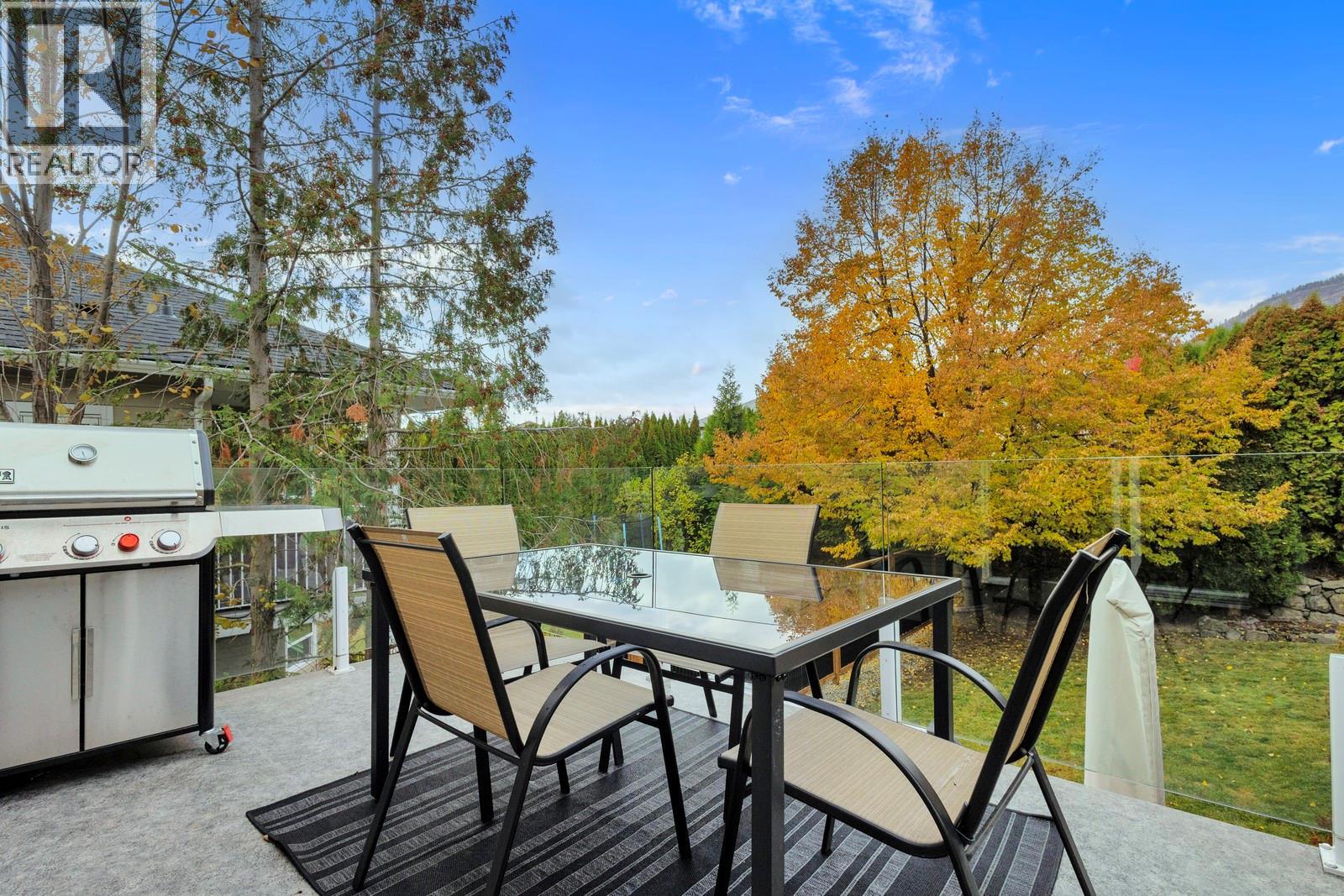 2077 ROSEFIELD DRIVE - 20