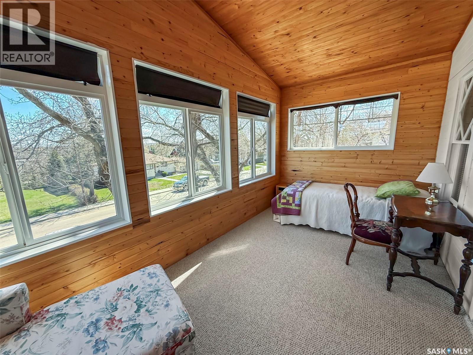 Single Family House for Sale in  th AVENUE NE Swift Current 