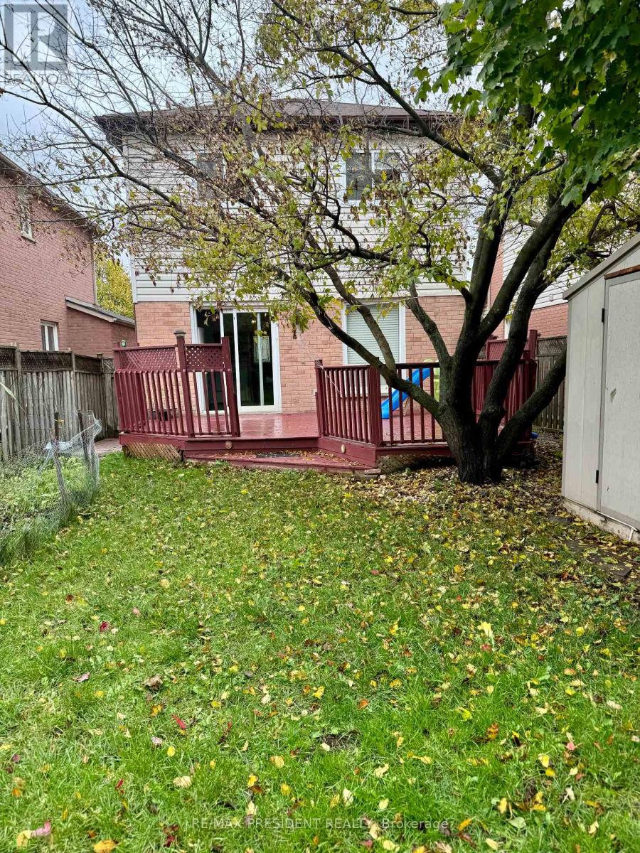 Single Family House for Sale in  NECTARINE CRESCENT Brampton (Westgate) 