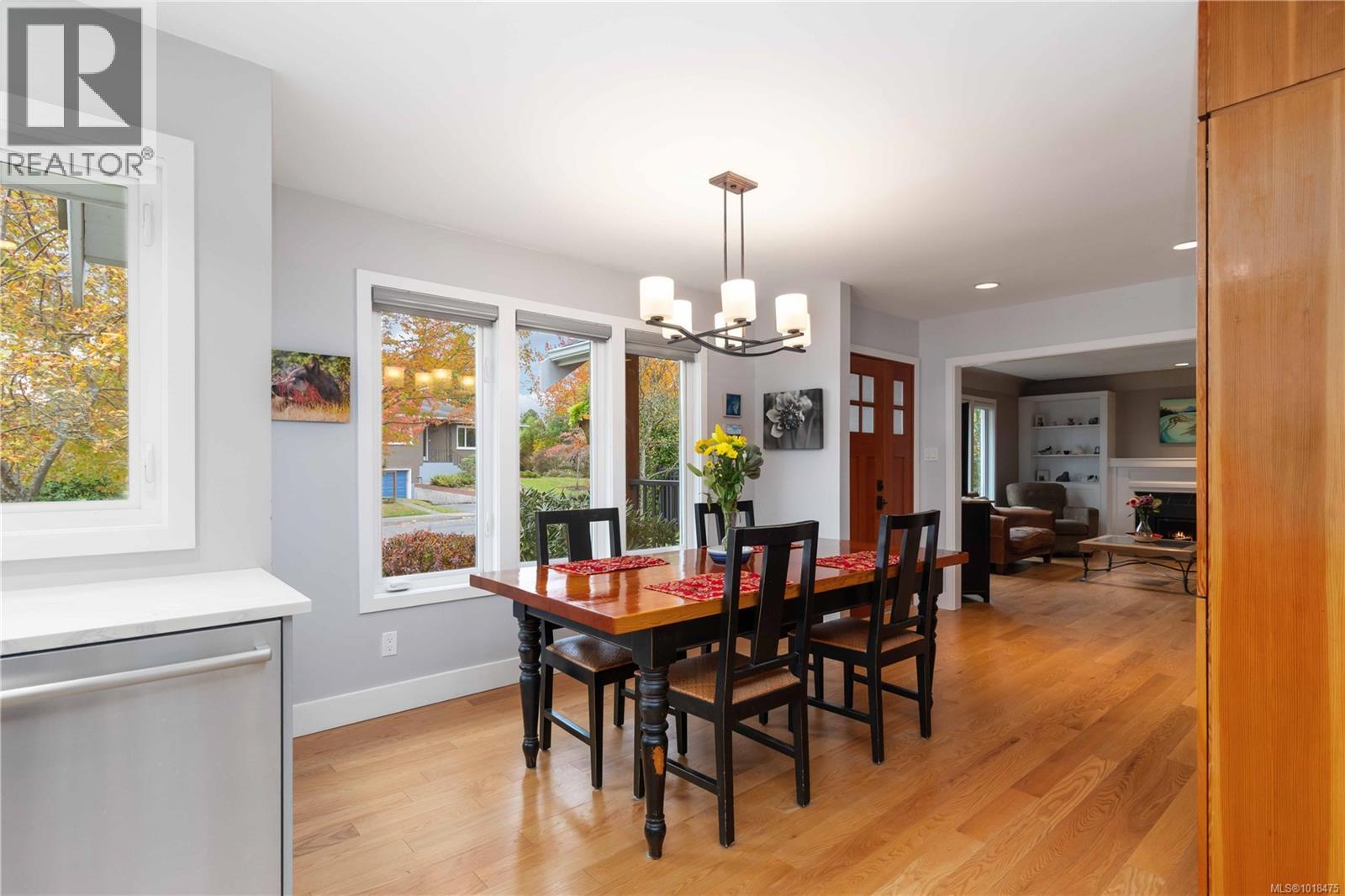  2200 Kinross Avenue, Oak Bay