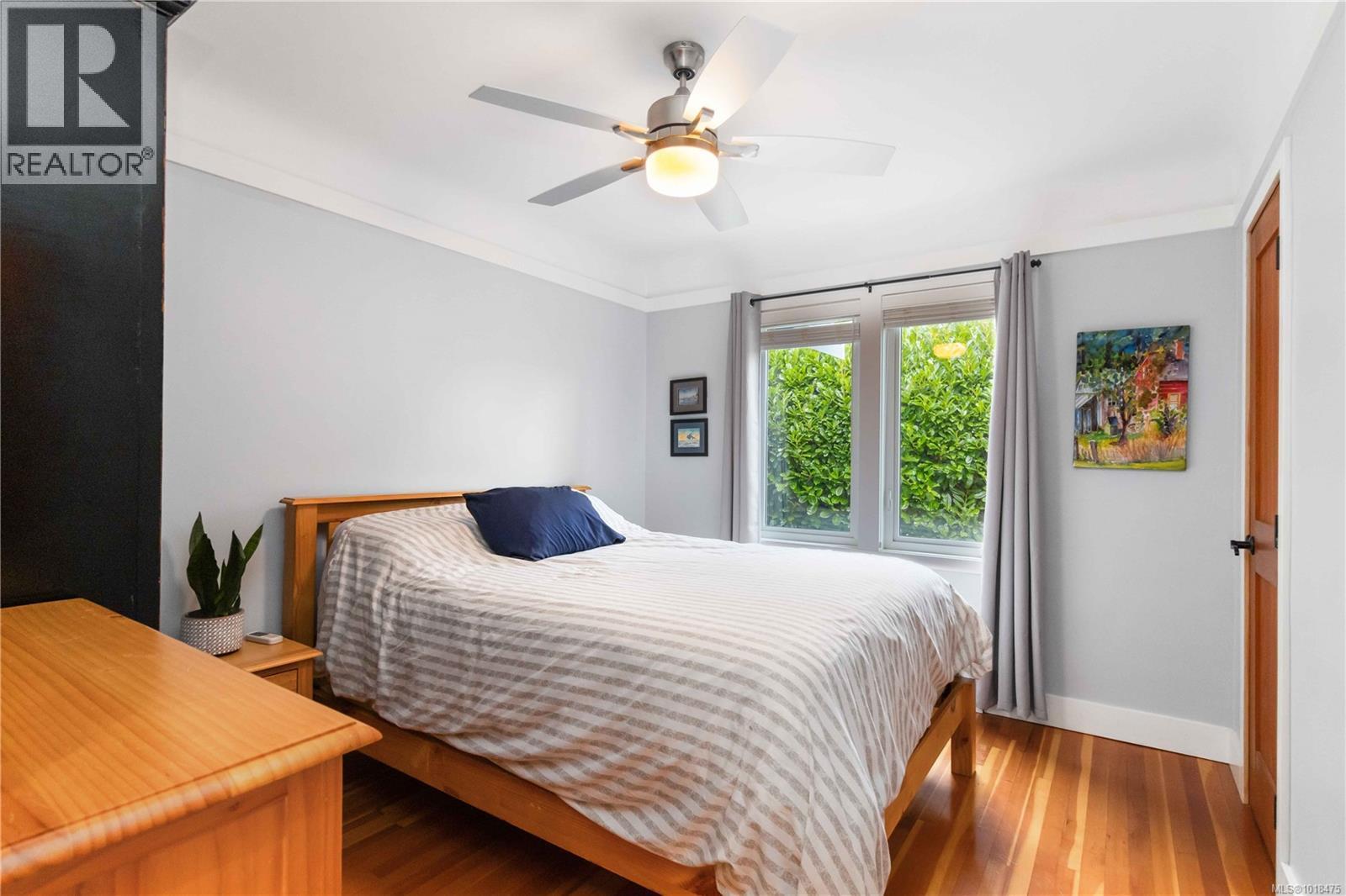  2200 Kinross Avenue, Oak Bay