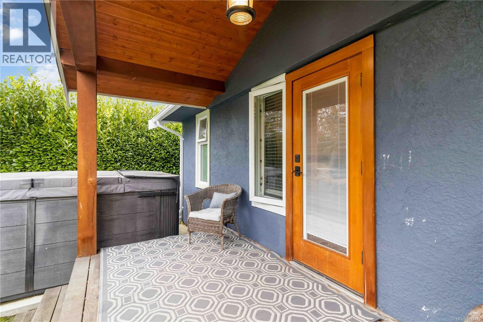  2200 Kinross Avenue, Oak Bay