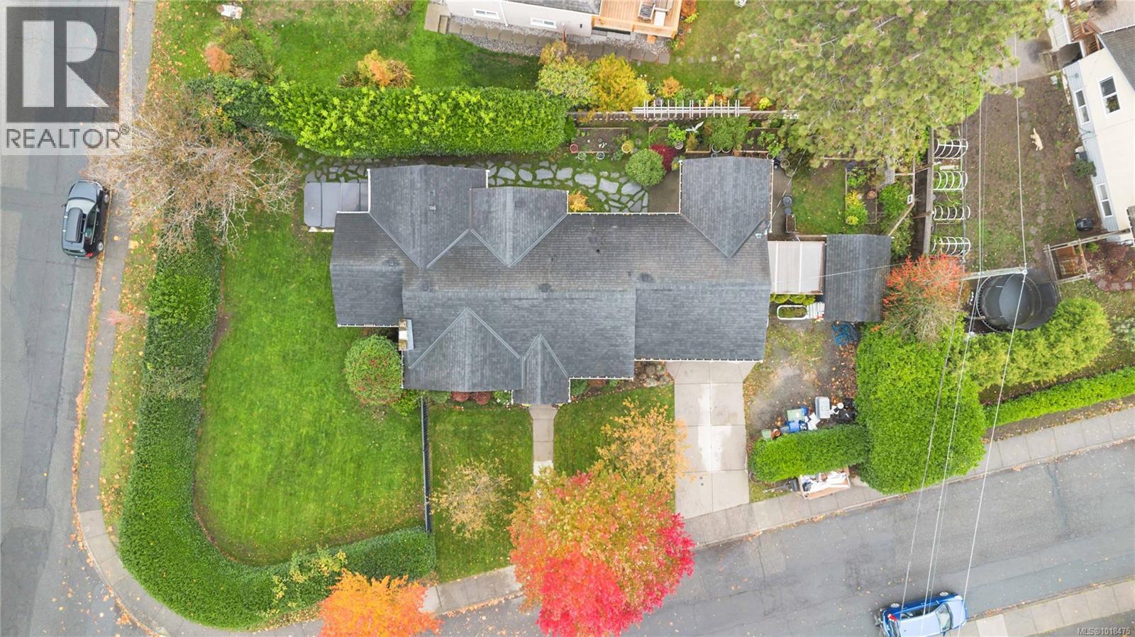  2200 Kinross Avenue, Oak Bay