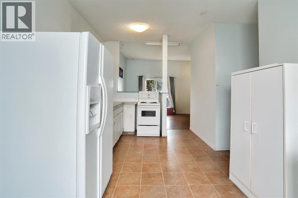 Single Family House Bi-level for Sale in   Huntsville Crescent NW Huntington Hills Calgary 