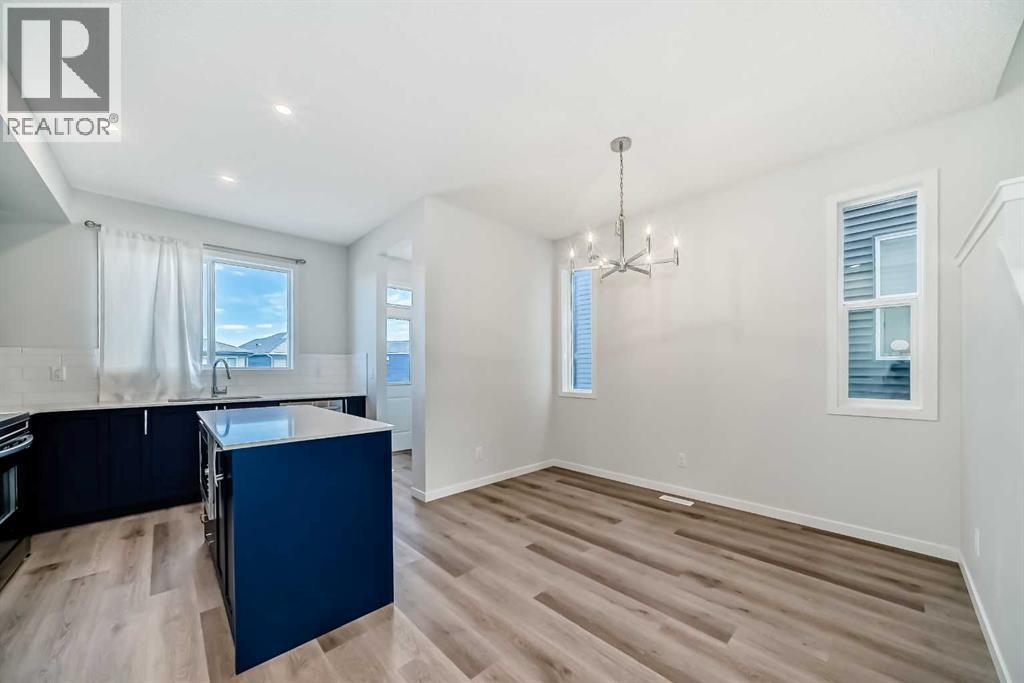 Single Family House for Sale in  Edith Gate NW Glacier Ridge Calgary 