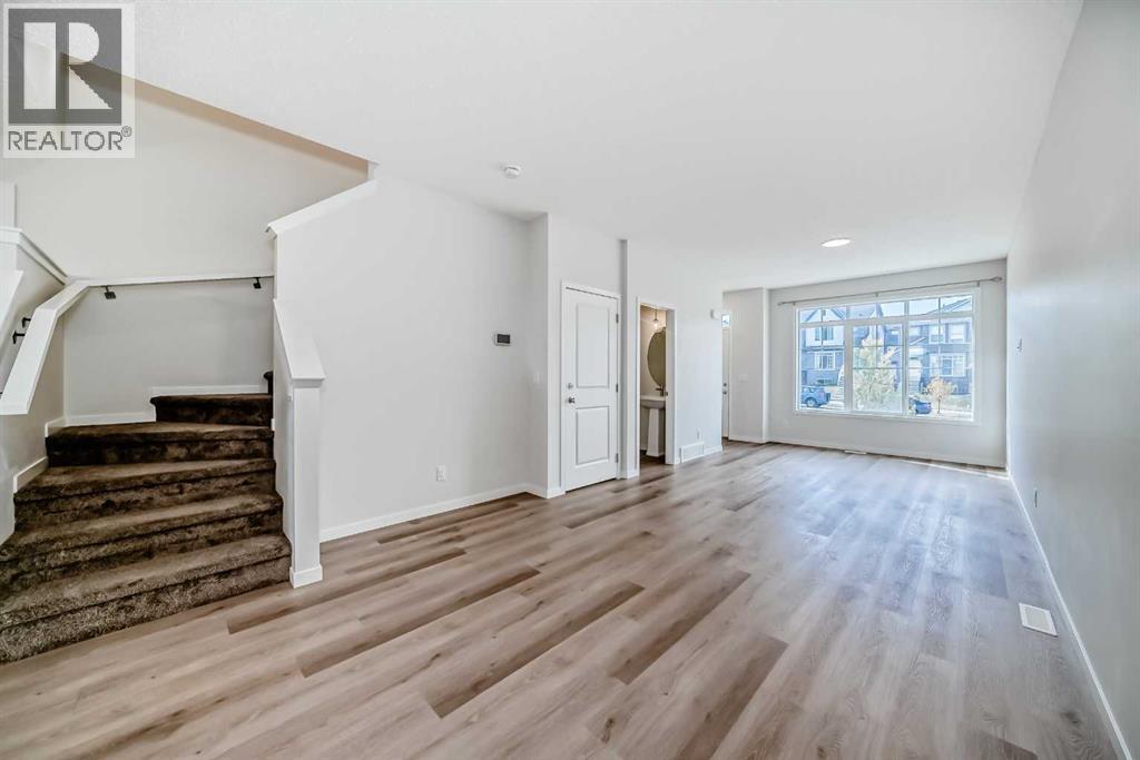 Single Family House for Sale in  Edith Gate NW Glacier Ridge Calgary 