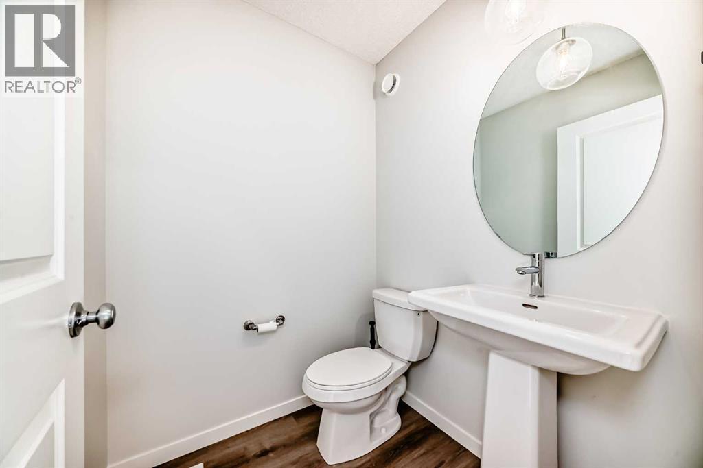 Single Family House for Sale in  Edith Gate NW Glacier Ridge Calgary 