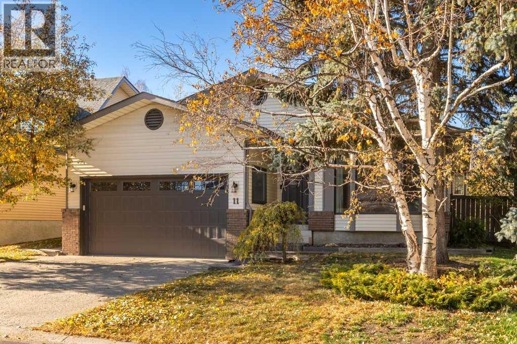 Single Family House Bungalow for Sale in  Bernard Place NW Beddington Heights Calgary 