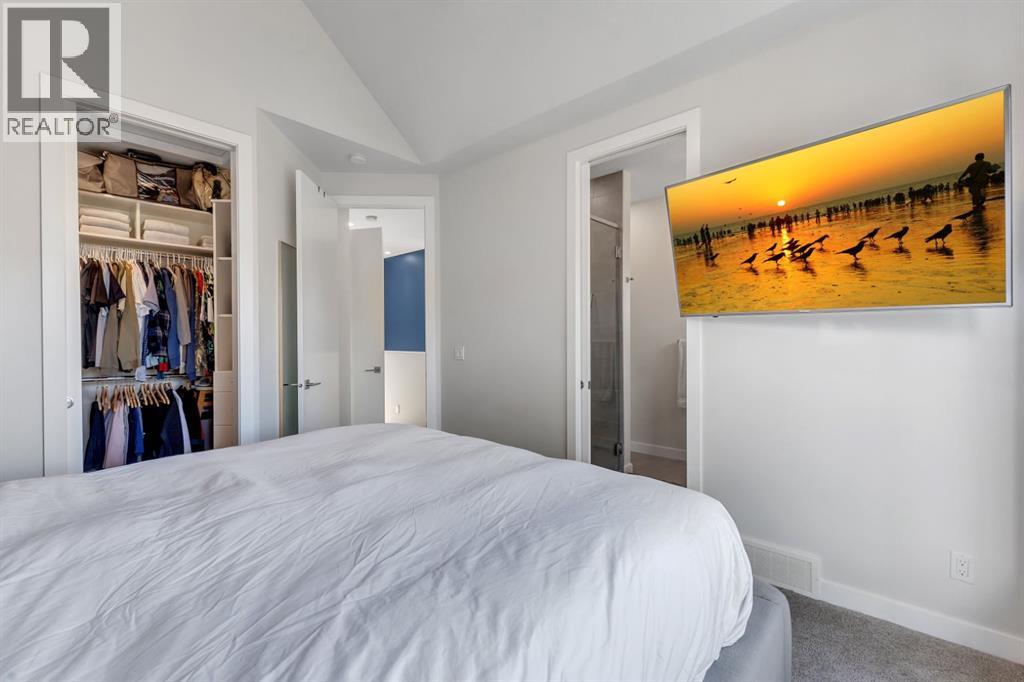 Single Family House for Sale in   Street SW Windsor Park Calgary 