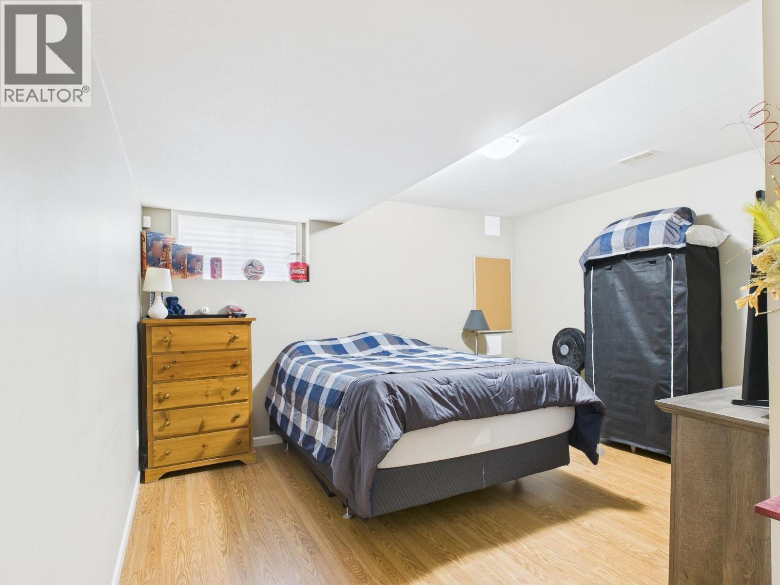 959 MIDNIGHT DRIVE - 21