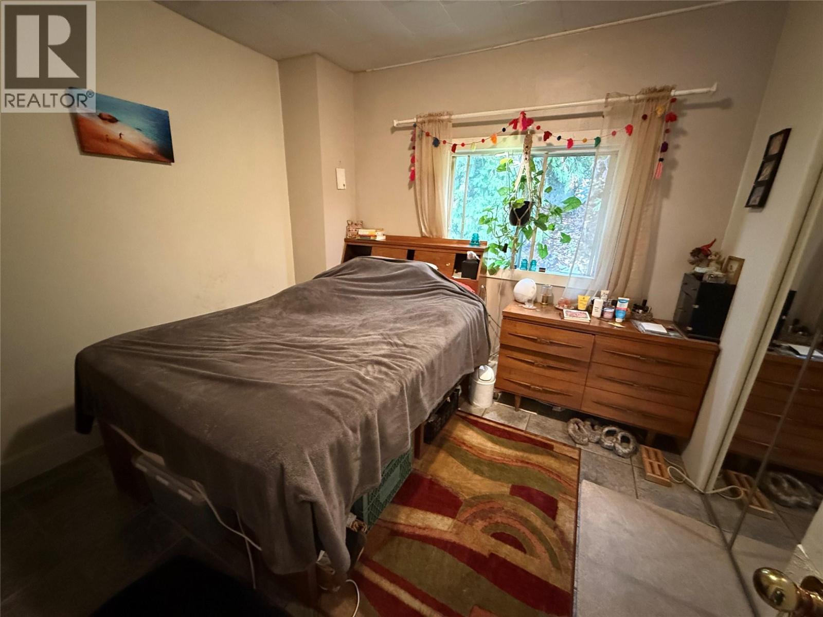 5015 Erie-Ross Spur Road, Salmo