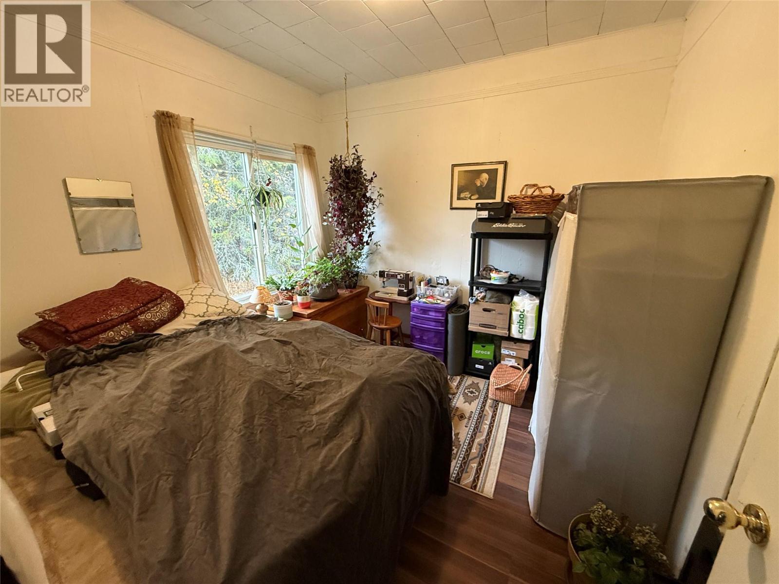 5015 Erie-Ross Spur Road, Salmo