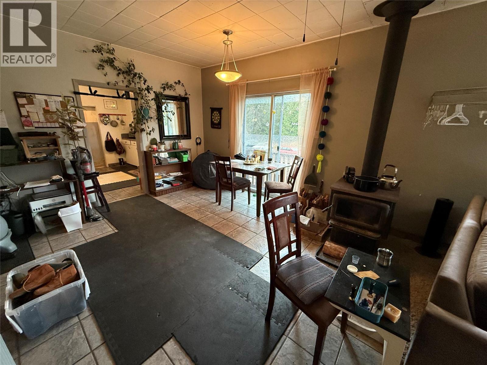 5015 Erie-Ross Spur Road, Salmo