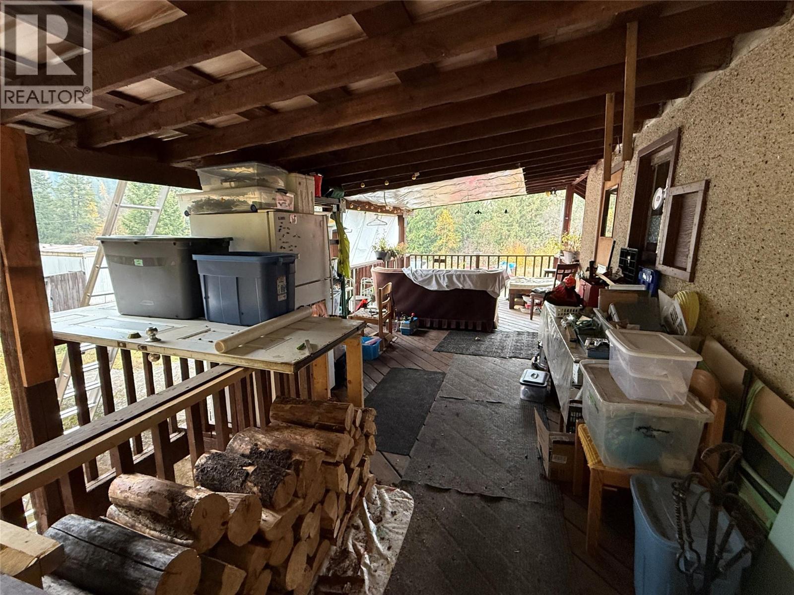 5015 Erie-Ross Spur Road, Salmo