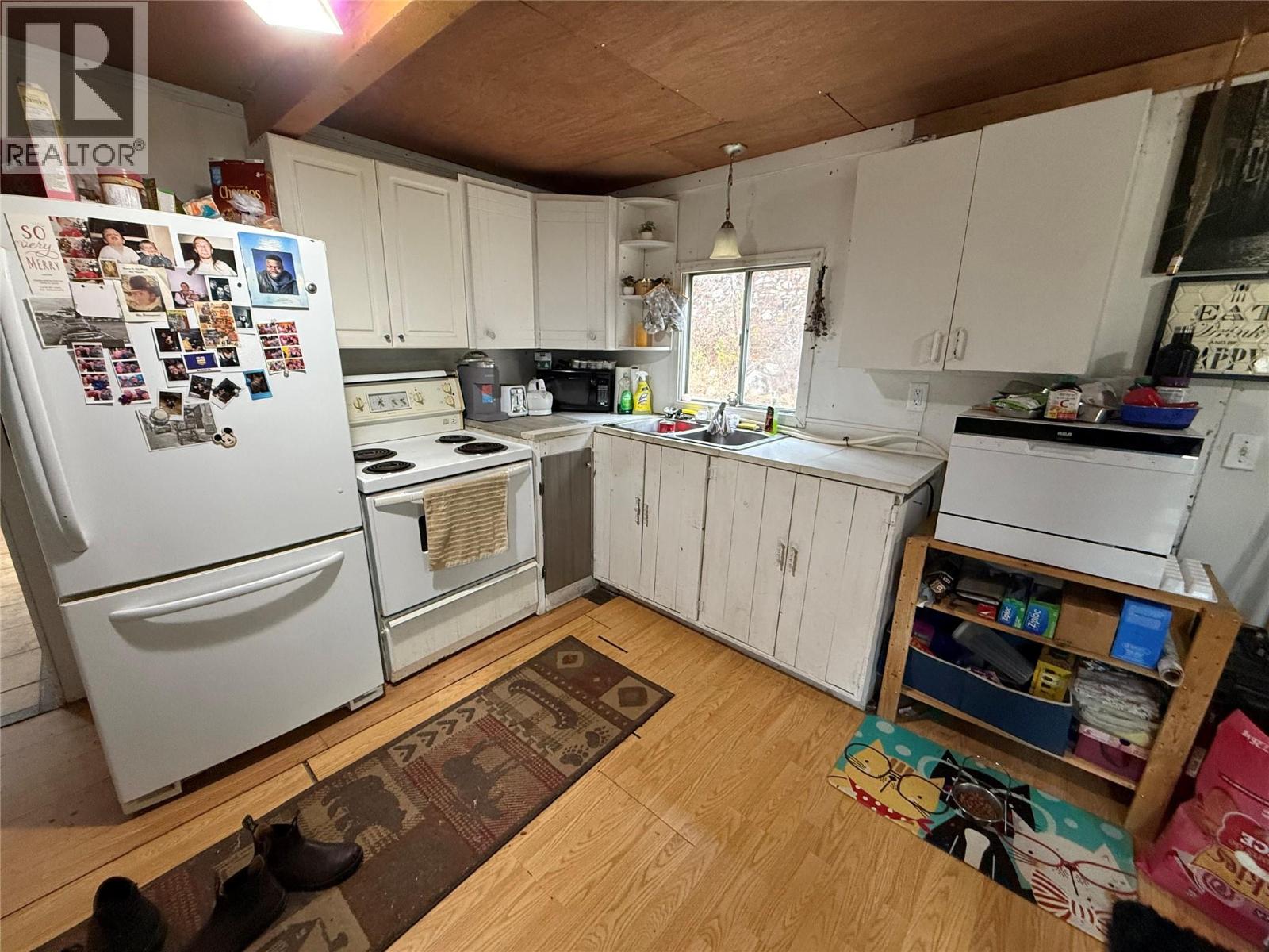 5015 Erie-Ross Spur Road, Salmo