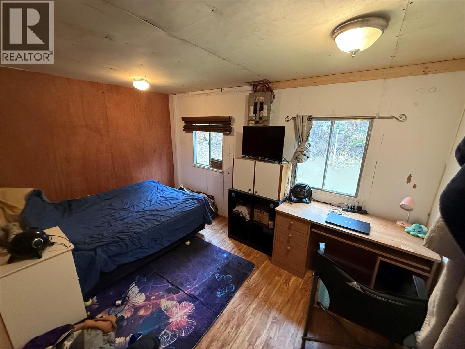 5015 Erie-Ross Spur Road, Salmo