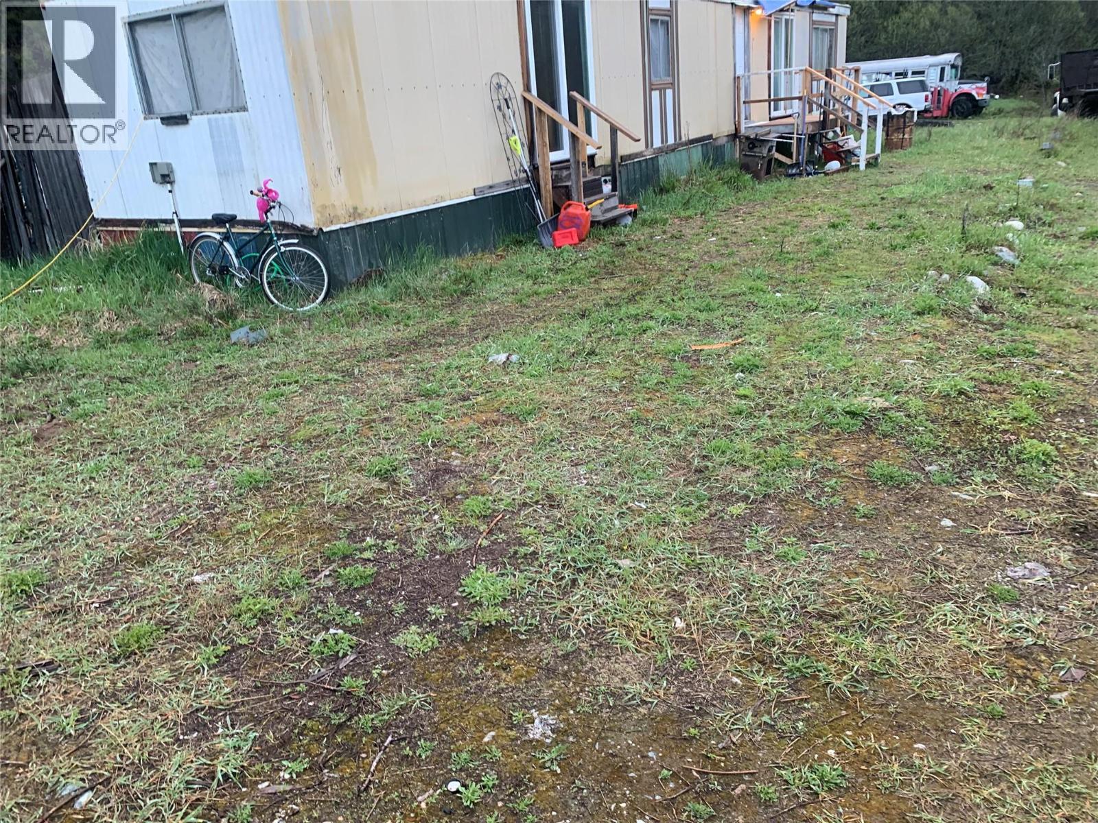 5015 Erie-Ross Spur Road, Salmo