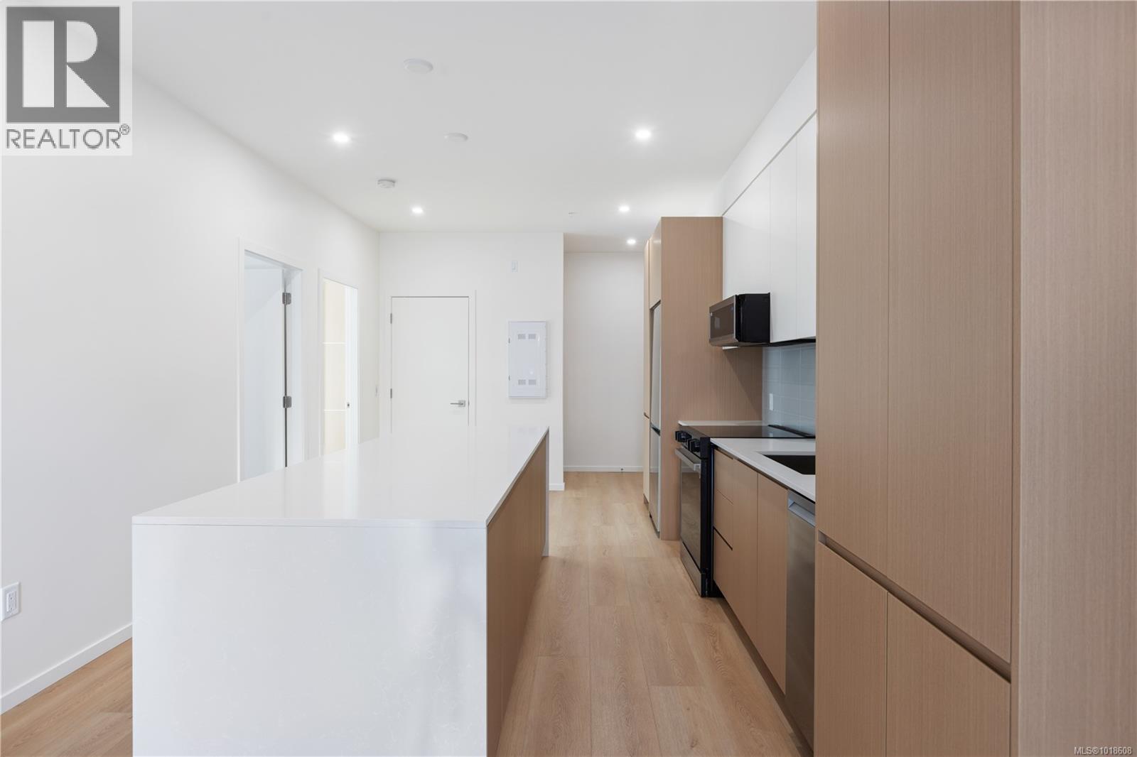 109 2374 Oakville Avenue, Sidney