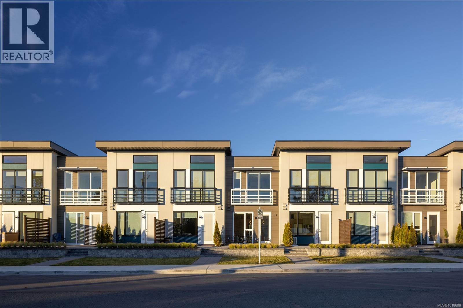 109 2374 Oakville Avenue, Sidney