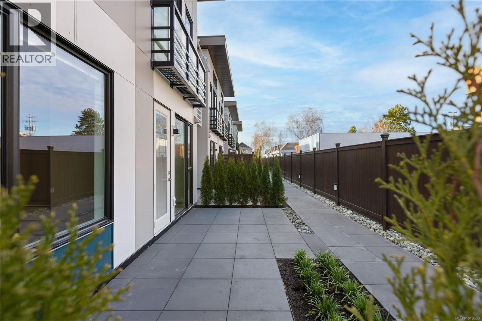 109 2374 Oakville Avenue, Sidney