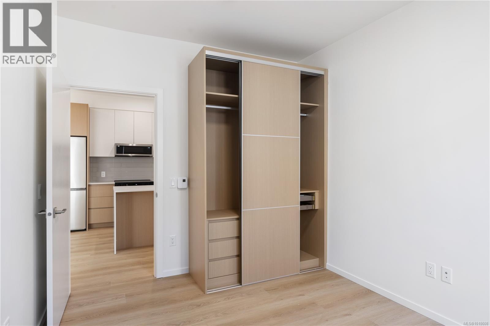 109 2374 Oakville Avenue, Sidney