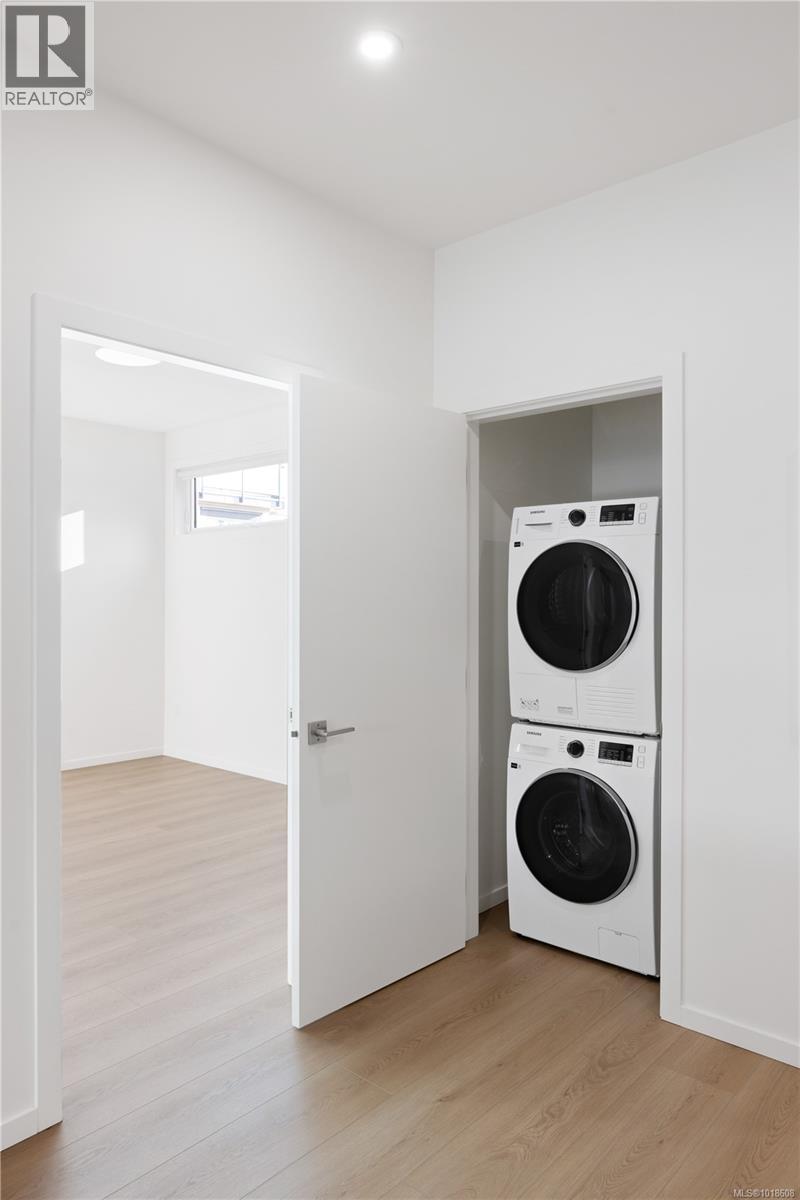 109 2374 Oakville Avenue, Sidney