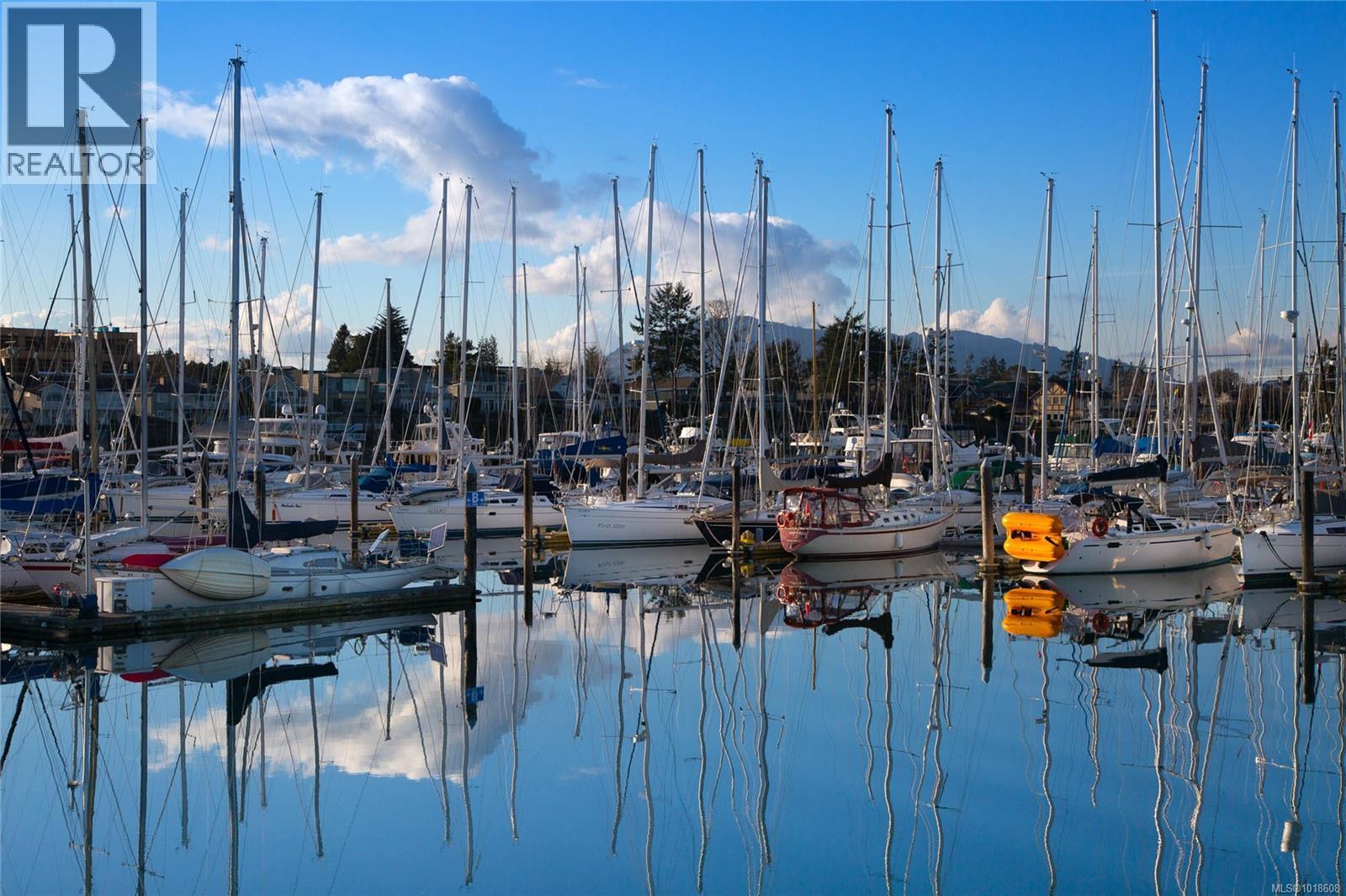 109 2374 Oakville Avenue, Sidney